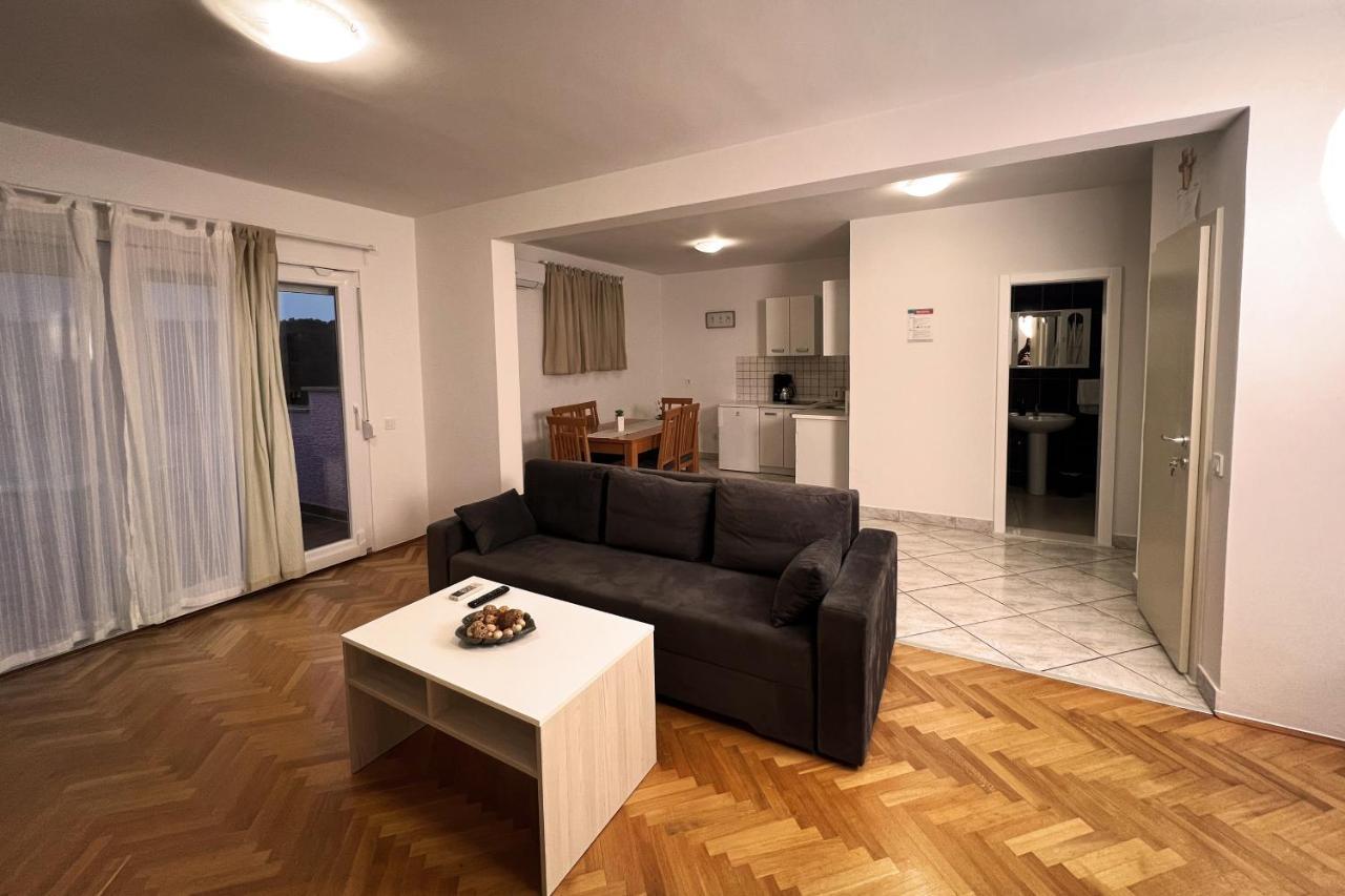 Ferienwohnung Goran 2 Vrsar Exterior foto